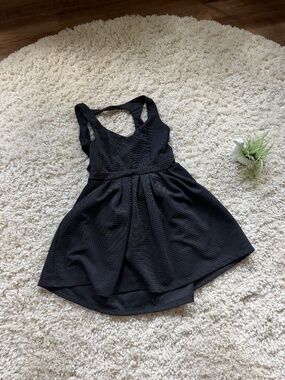 Sleeveless Poof super beautiful flare women’s Black Ribbed High-Low Sleeveless D